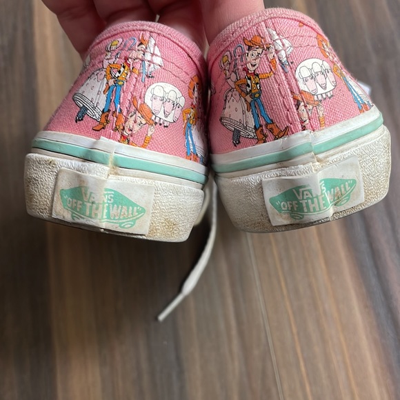 VANS- limited edition Disney collaboration - Picture 6 of 9
